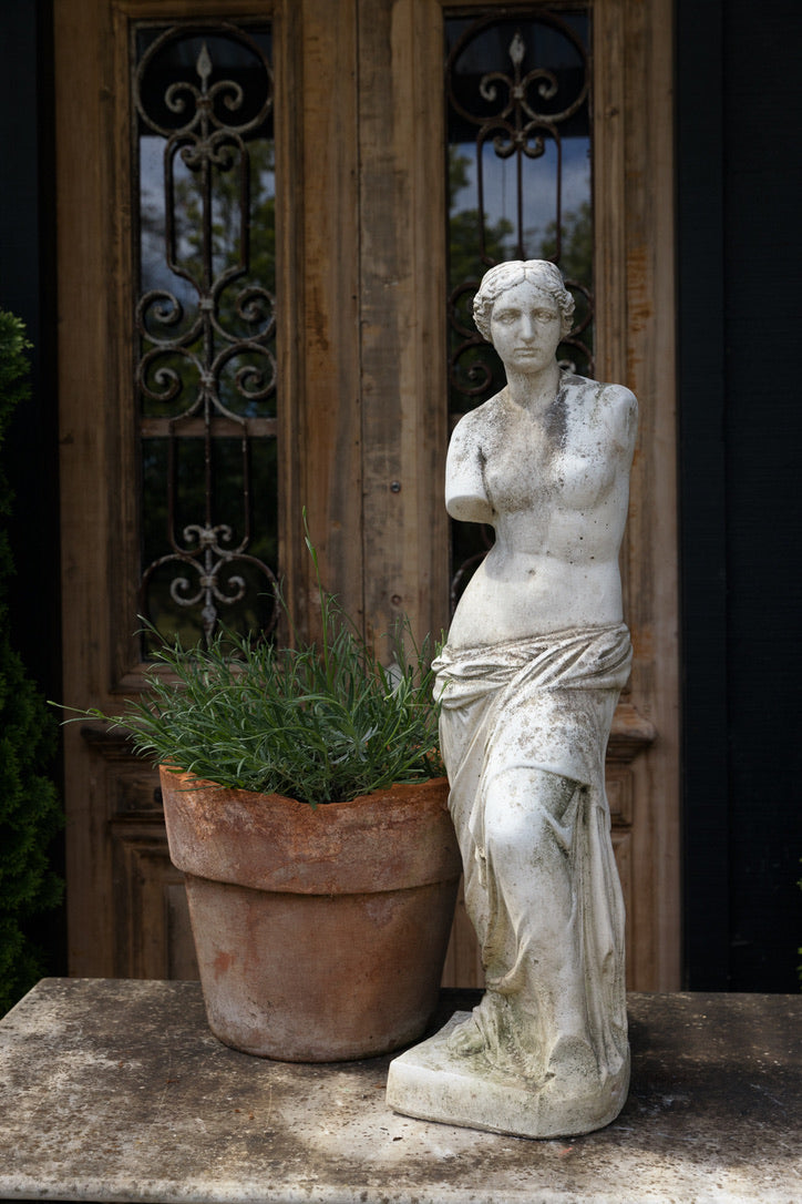 Stone 'Venus de Milo' Statue