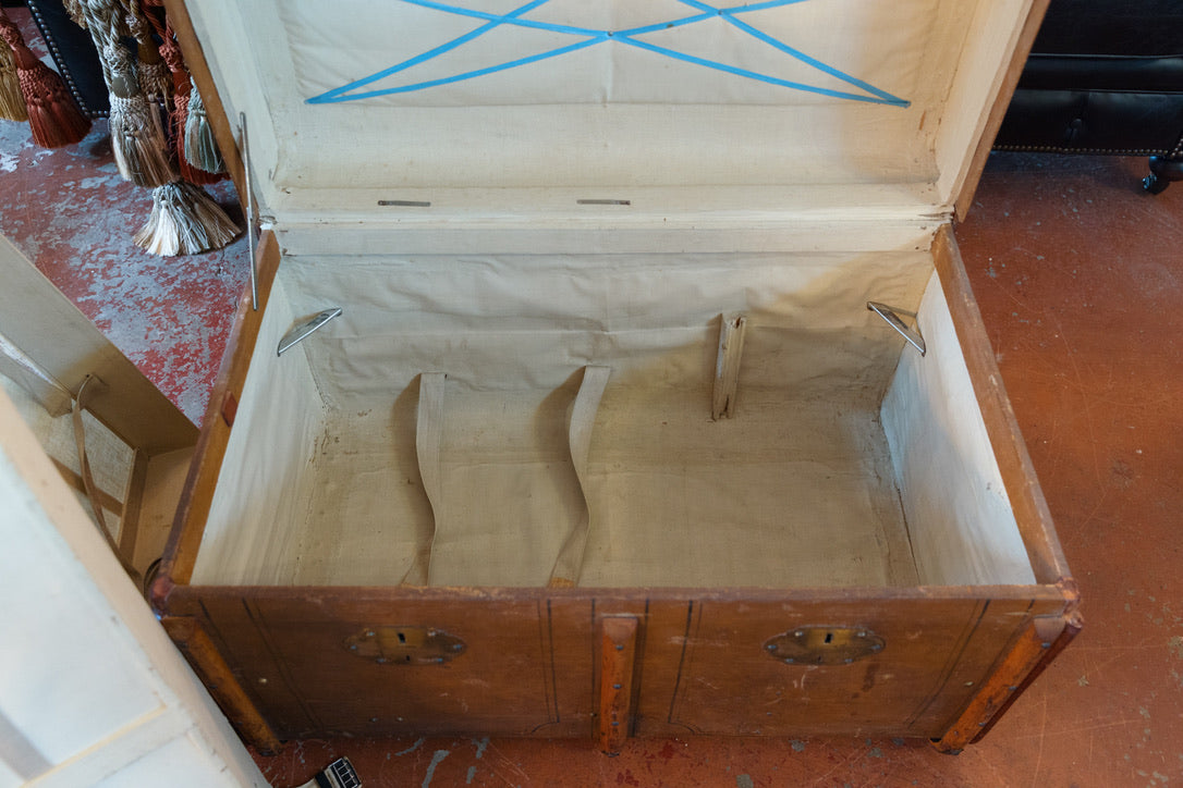 Vintage French Trunk ~ AW ~  No 4