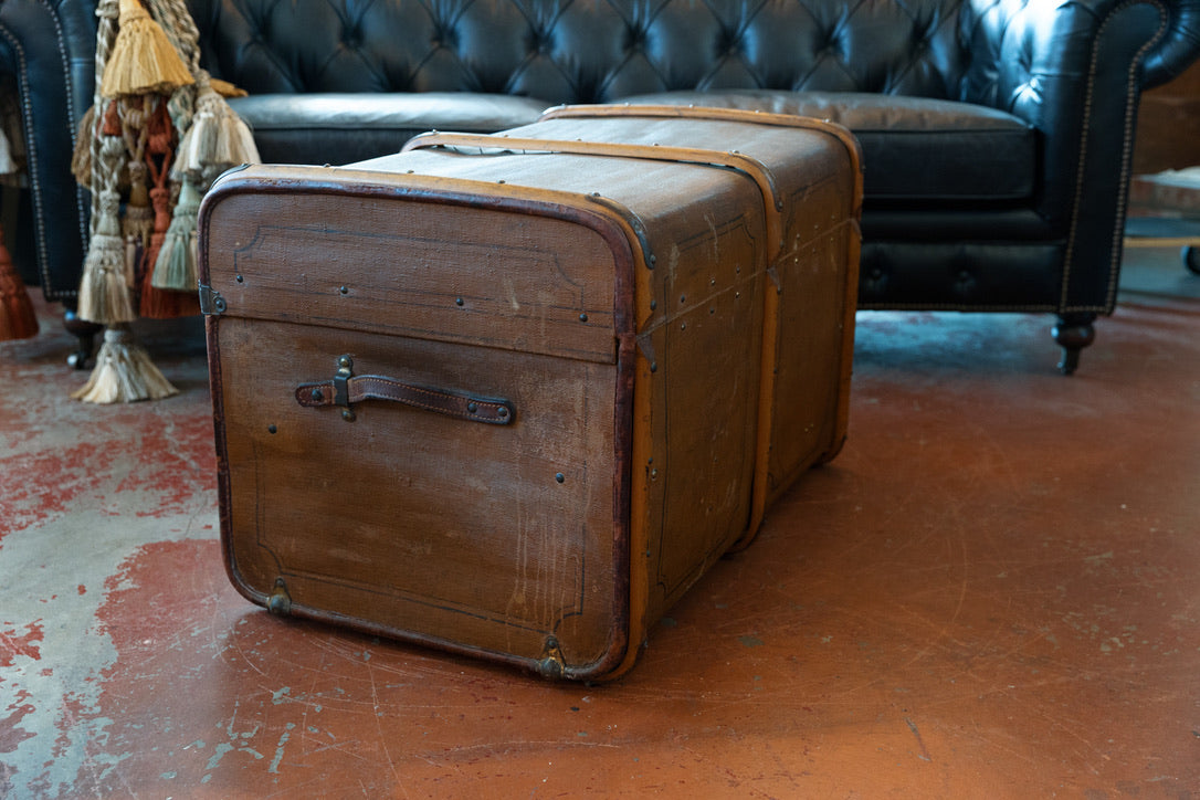 Vintage French Trunk ~ AW ~  No 4