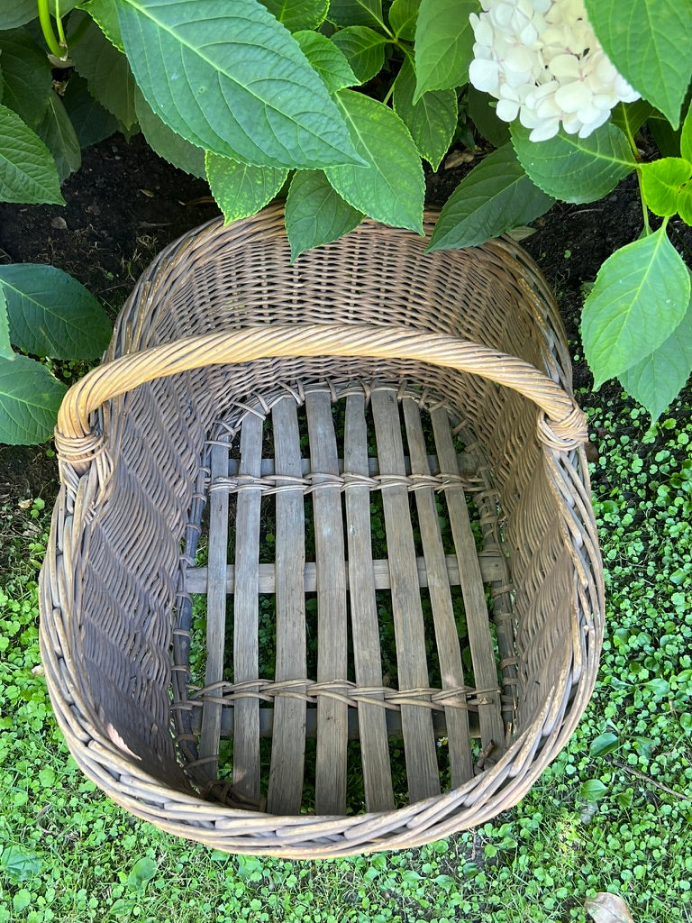 Vintage French Market Basket ~ No B