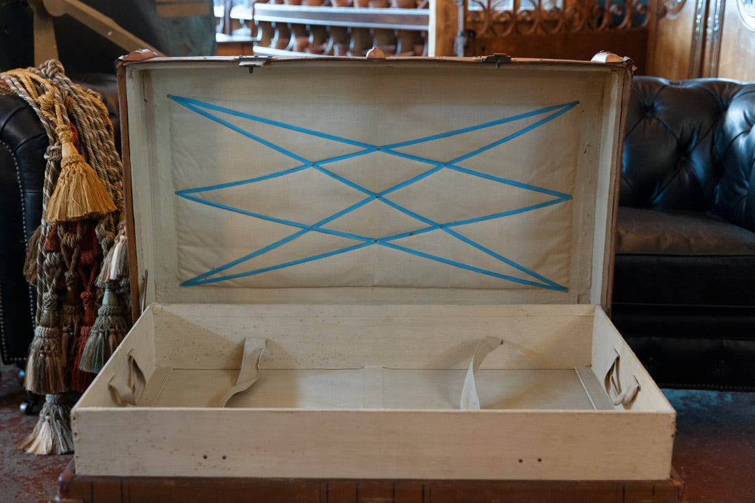 Vintage French Trunk ~ AW ~  No 4