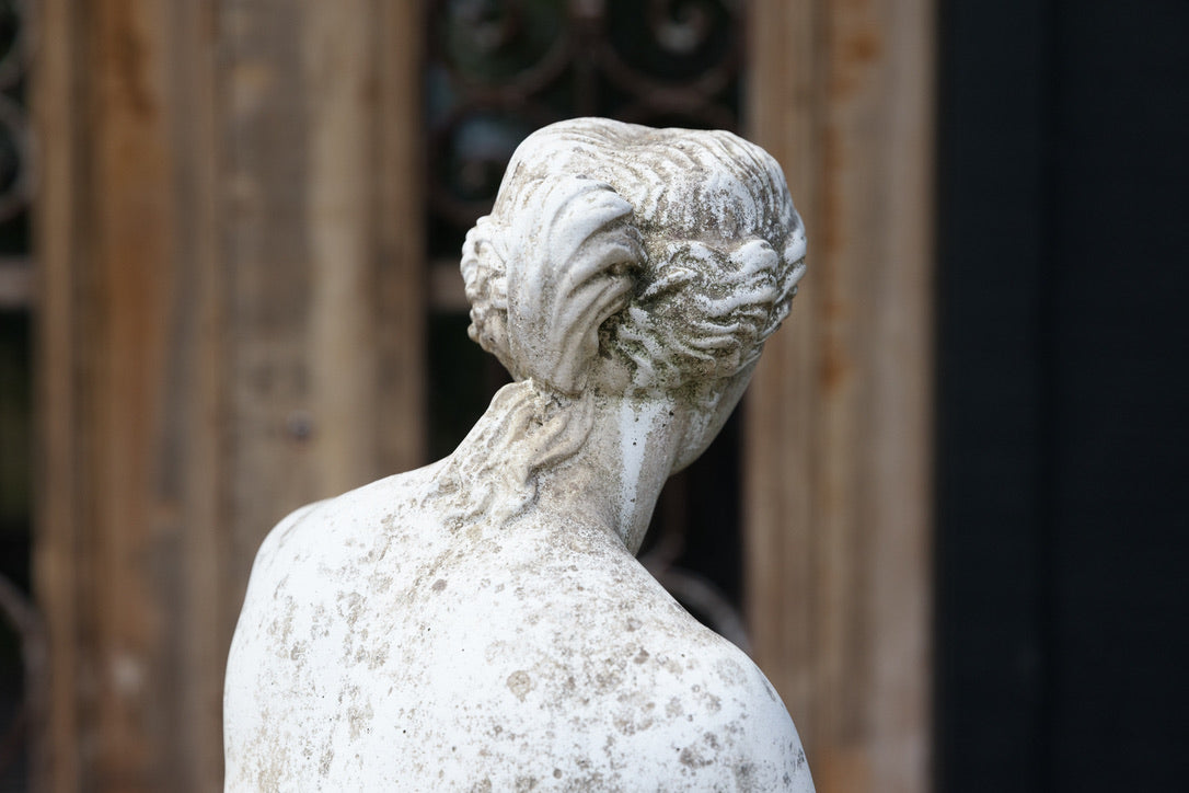 Stone 'Venus de Milo' Statue