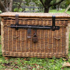 Vintage French Food Hamper/Trunk