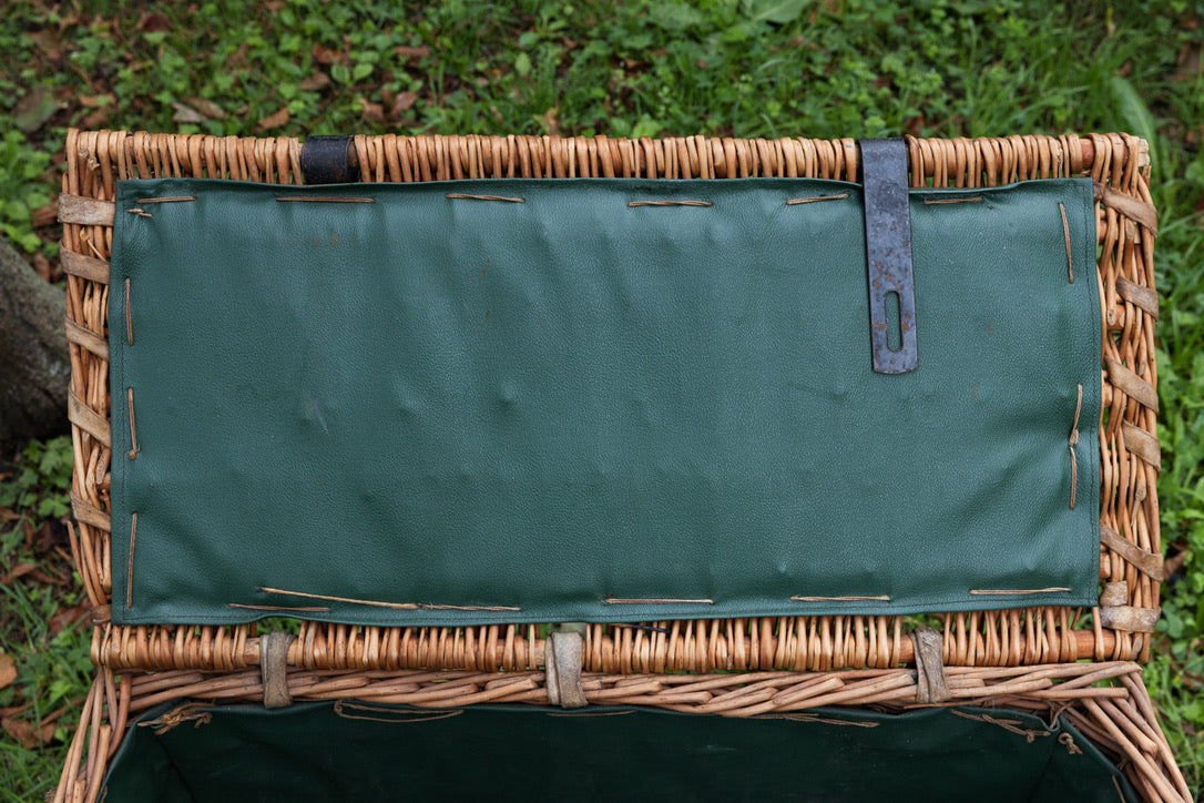 Vintage French Food Hamper/Trunk