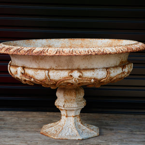 Large English Garden Urn