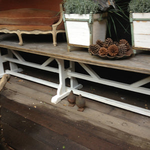 Chateau Harvest Table