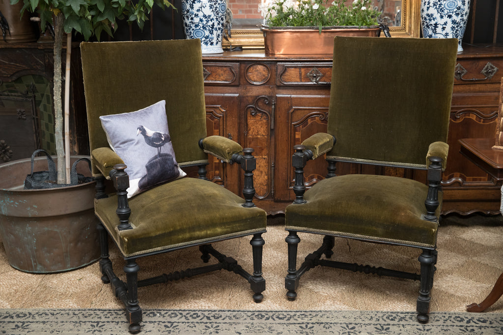 Napoleon III Green Velvet Carvers