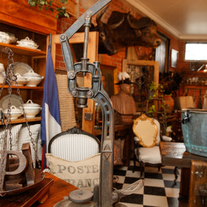 French Vineyard Corker