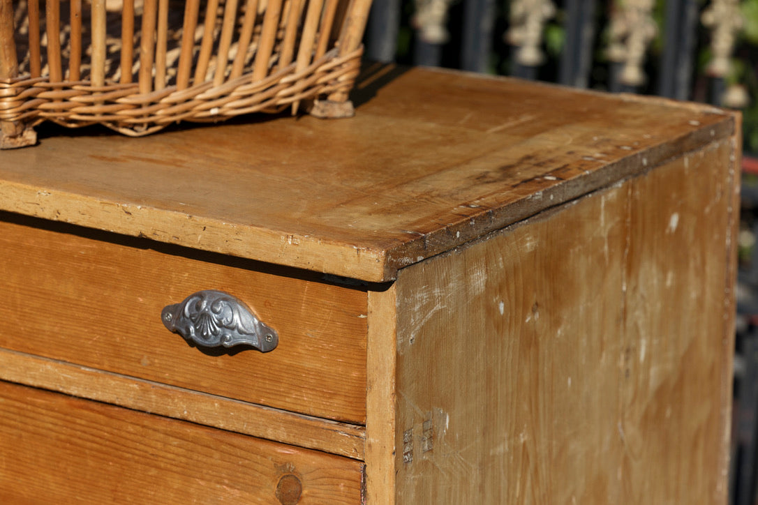 Rustic French Farmhouse Kitchen Counter